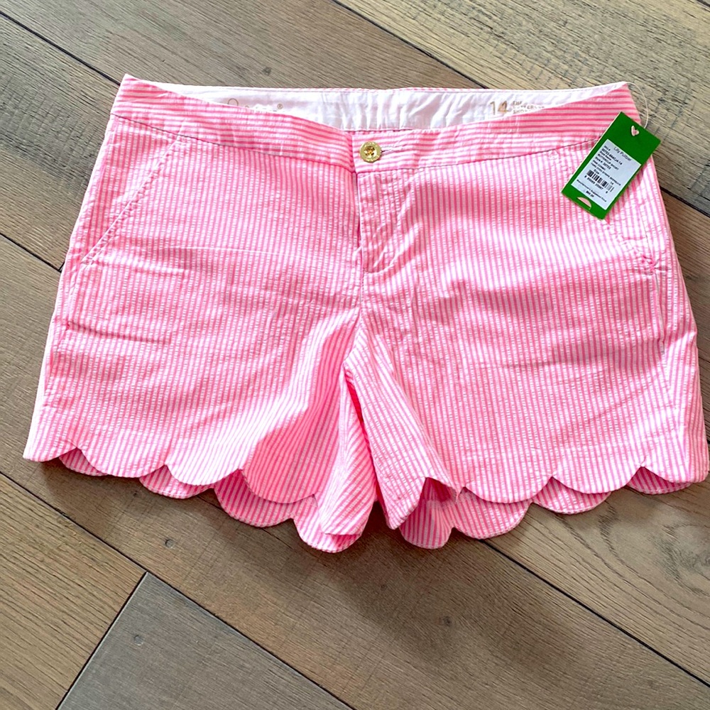 Lilly Pulitzer scallop hem shorts with a 5 inch inseam.
